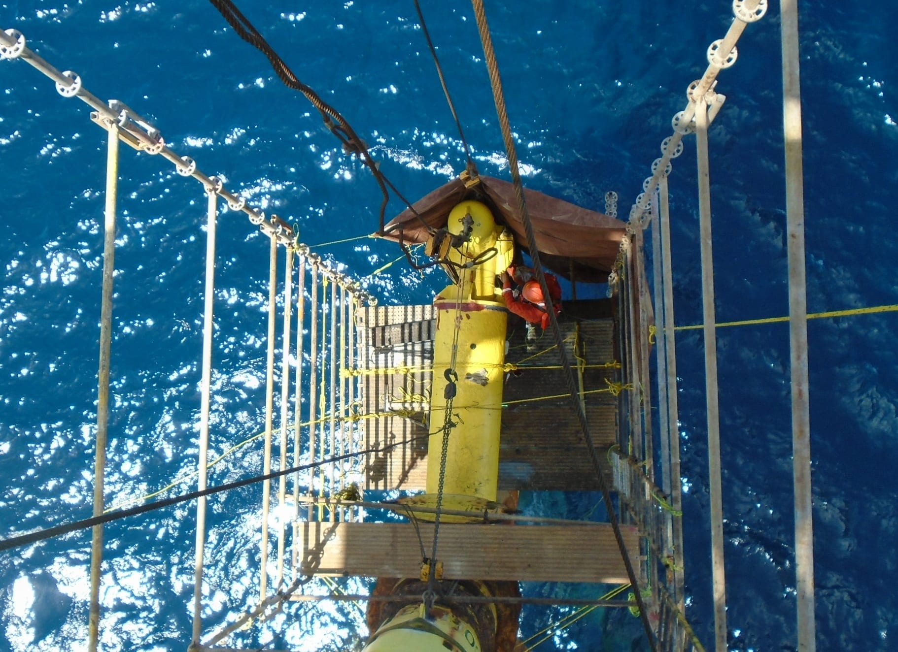 Mantenimiento de Plataformas Petroleras en Zonas Marinas